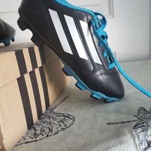 Unisex Adias youth soccer cleats